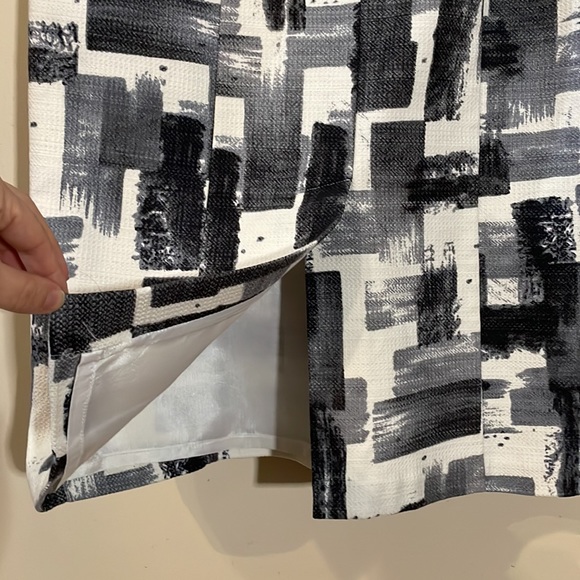 Grace Elements Grey Black and White Abstract Print Skirt Size 8 - Picture 12 of 14
